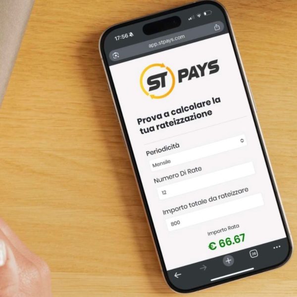 Interfaccia dell'app STpays che mostra il calcolo delle rate mensili